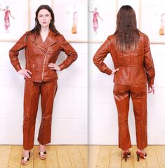 "Vintage 1970's Brown LINDZON Women's Leather Jacket and Pants Set / Motorcycle Jacket - Fits Like  - Label Size M - Label Lindzon Made in Canada - Perfect vintage fade and wear - Excellent vintage condition JACKET                              PANTS Chest - 38\"                        Waist - 26\" Waist - 36\"                         Hips - 38\" Length - 22 1/2\"                 Inseam - 26 1/2\" Shoulders - 15 1/2\"            Rise - 12\" Sleeve - 23\"                        Leg Opening - 9 1/2\" (19\" total)  Model Measurements Bust - 30\" Waist - 24\" Hips - 33\" Height - 5'4\" #2023 Please visit our sister shop for tons other great finds! https://www.etsy.com/ca/shop/PontiacDryGoods" Vintage Brown Pants For Fall, Vintage Workwear Pants For Fall, Vintage Fall Workwear Pants, Vintage Fitted Pants For Fall, Vintage Fitted Leather Jacket For Work, Retro Fitted Leather Jacket, Fitted Retro Leather Jacket For Workwear, Jacket And Pants Set, Jacket Fits