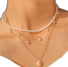 Trendy Pearl Jewelry With Delicate Chain, Trendy Pearl Necklace With Delicate Chain, Pearl Clavicle Chain Charm Necklaces, Pearl Charm Necklace With Clavicle Chain, Trendy Pearl Layered Necklace, Trendy Pearl Drop Necklace, Trendy Pearl Drop Necklaces, Elegant Everyday White Layered Necklace, Trendy Pearl Charm Necklace