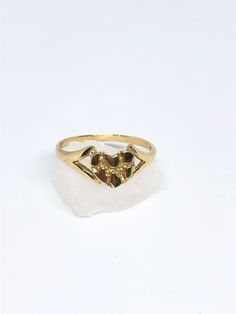 ꧁ Materials & Details ꧂ ᯽ Solid 14 Karat Gold ᯽ Heart shaped Gold Nugget Design ᯽ Vintage Handmade Ring Size: US 6 Total Weight: 1.35 Markings: OR 14K ©️ -- As this is a genuine vintage item it may show some light natural wear however this ring is in good condition and has no major damage or chips. For more high quality gold and silver vintage jewelry please favorite my shop and see my other items! Thank you, Crownhammer Jewelry Diamond Cut Heart Ring For Anniversary, Heart-shaped Diamond Cut Ring For Anniversary, Polished Heart Ring For Promise, Gold Heart Rings For Valentine's Day, Promise Heart Ring With Polished Finish, Valentine's Day Hallmarked Heart Ring, Gold Heart Ring With Polished Finish, Gold Heart Cut Rings For Valentine's Day, Gold Heart Ring With Heart Charm