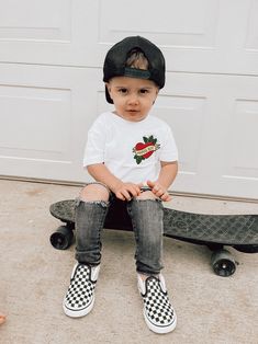 updating soon Casual T-shirt For Playdate, Unisex Casual T-shirt For Playtime, Casual Short Sleeve T-shirt For Playdate, Casual Tops With Graphic Print For Playdate, Preschool Outfits Boy, Toddler Skater Boy Style, Skater Baby Boy Outfits, Toddler Style Boy, Toddler Boy Outfit Ideas