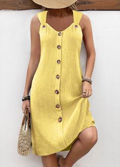 Fitted Sleeveless Dress With Buttons For Beach, Sleeveless Beach Dress With Buttons For Summer, Summer Beach Sleeveless Dress With Button Closure, Summer Beach Sleeveless Dress With Buttons, Summer Sleeveless Sundress With Buttons, Sleeveless Button Sundress For Beach, Sleeveless Buttoned Sundress For The Beach, Sleeveless Button Sundress For Spring, Buttoned Knee-length Sundress For Summer