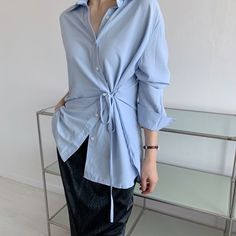 Spring V-neck Shirt For Office Wear, Daywear Solid Color Blouse, Trendy Solid Color Blouse, Versatile Office Wear Blouse, Trendy V-neck Top For Office Wear, Spring V-neck Shirt For Office, Spring V-neck Office Shirt, Trendy Solid Color Office Tops, Long Sleeve Solid Color Office Tops