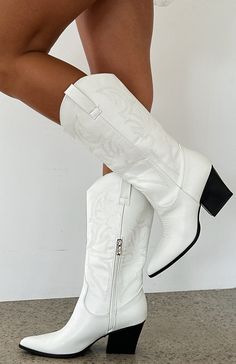 The Kacey Cowboy Boots White. Head online and shop this season's latest styles at White Fox. Express delivery and AfterPay available. Long Cowboy Boots, Cowboy Boots White, White Cowgirl Boots, Ankle Cowboy Boots, White Head, Boots White, White Boots, Cowboy Boot, White Fox