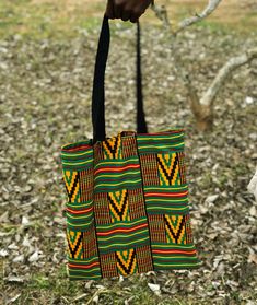 Bag in African fabric, ideal for everyday life! Size 38.5x34 cm African Fabric, Life Size, Everyday Life, Portugal, Ships, Purses And Bags, Etsy Uk, Fabric