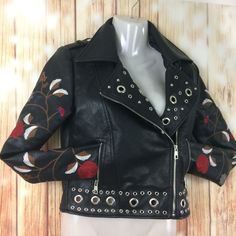 Nwt Romeo + Juliet Black Moto Romantic Grunge Embroidered Jacket Rocker Chick Biker Street Wear Beautifully Embroidered Flower Design On Sleeves Grommet Accents All Over, Size S Pockets And Jacket Are Both Zipped Up Measurements: Chest: 17 Inches Length: 19.5 Inches Brand New With Tags Great Gift Please Check All Photos To Ensure Happiness With Your Purchase If You Have Any Questions Or Concerns, Please Feel Free To Send Us A Message And We Will Get Back To You As Soon As Possible Just A Note: W Romantic Grunge, Rocker Chick, Couture Jackets, Romeo Juliet, Over Size, Embroidered Jacket, Romeo And Juliet, Embroidered Flowers, Flower Design