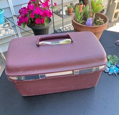 Ƹ̵̡Ӝ̵̨̄Ʒ Vintage Brown Sears Travel Master Train Case Carry-On Suitcase Makeup Case Luggage It has scrapes, scratches, and scuffs Measures 15" x 8-1/2" x 8-1/2"  In Good / Fair Clean Condition  Ƹ̵̡Ӝ̵̨̄Ʒ Travel Sewing Case, Travel Master, Vintage Train Case, Sewing Case, Travel Sewing, Vintage Luggage, Carry On Suitcase, Vintage Train, Train Case