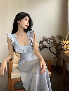 Brand: other/otherAge: 18-24 years oldSize: S M LPattern: Broken flowersStyle: CommutingCommuting: Korean versionCollar: U-shaped collarWaist type: High waistJacket: PulloverColor classification: Sky blueSleeve type: sleevelessCombination form: single pieceCatalog number: 5932Skirt type: A-line skirtSeason: SummerYear Season: Summer 2023Sleeve length: sleevelessSkirt length: Midi skirtPopular elements/craft: RufflesStyle: A-line skirtSilhouette: Type AMaterial composition: 100% of other material