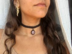 ♦️ Dainty rose quartz choker with round rose quartz, available in 9 differents colors: Black, dark chocolate, chocolate, gold, cinnamon, light gold (palha), burgundy, black cherry and lilac. Beautiful gift idea for girlfriend. ♦️ This piece is MADE BY ORDER, that means the necklace will be made when ordered. ♦️ All rose quartz cabochons looks the same as pictures. Unique handmade macrame choker made and designed by Psychedelic Macrames ॐ ∇ Each jewelry is made with attention in all details, love Adjustable Rose Gold Choker, Adjustable Delicate Crystal Choker Necklace, Delicate Adjustable Crystal Choker Necklace, Delicate Adjustable Crystal Choker, Adjustable Round Dainty Choker, Dainty Adjustable Rose Quartz Necklaces, Handmade Delicate Adjustable Choker, Adjustable Dainty Rose Quartz Necklace, Gift Crystal Choker Necklace