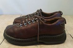 BORN women's size 6.5 M brown leather lace up oxfords in very nice condition with minor creasing. Fast shipping. Staple Shoes For Women, 80s Clothes, Brown Oxford Shoes, Staple Shoes, Oxfords Shoes, Brown Leather Shoes, Fits Inspo, Shoe Inspo, Future Fashion