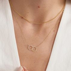 1- D E S C R I P T I O N Adorn yourself with our Diamond Interlocking Circle Necklace, meticulously crafted in 14K Solid Gold. This Intertwined Circle Necklace for Women is the epitome of elegance and simplicity. The Double Ring Necklace design symbolizes eternal love and unity, making it the perfect birthday gift. It's not just a piece of jewelry, it's a statement of sophistication and timeless style. 2- P R O D U C T ∙  F E A T U R E S * Gold material: 14k solid gold * Gold color options: Yell Timeless Cable Chain Jewelry For Anniversary, Minimalist Jewelry With Cable Chain For Anniversary, Minimalist Cable Chain Jewelry For Anniversary, White Gold Cable Chain Jewelry For Gifts, White Gold Cable Chain Jewelry As Gift, Timeless Infinity Diamond Jewelry, Fine Jewelry Anniversary Cable Chain, Fine Jewelry Cable Chain For Anniversary, Fine Jewelry For Anniversary With Cable Chain