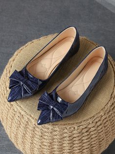 Women's Comfortable Pointed Toe Shallow Mouth Flat Shoes: Black, White, Blue (With Bow), Red (For Parties), Elegant Yellow (Casual), Versatile Pink Navy Blue Glamorous,Fashionable    Plain    Women Shoes, size features are:Bust: ,Length: ,Sleeve Length: Casual Pointed Toe Flats For Party, Blue Low Heel Flats For Summer, Blue Flats For Fall, Summer Blue Low Heel Flats, Blue Slip-on Flats For Fall, Blue Casual Flats With Low Heel, Blue Slip-on Flats For Office, Blue Leather Flats For Fall, Blue Closed Toe Flats For Fall