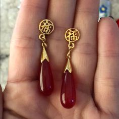 Back By Popular Demand!!! New Tibetan Teardrop Earrings 18 K Plated Red Jade Ask Questions Before Purchasing. Bundle And Save 10% Red Jewelry Aesthetic, Mongolian Jewelry, Infinite Jewelry, Lady Armor, Gold Indian Earrings, Chinese Earrings, Red Statement Earrings, 70s Earrings, Dream Vanity