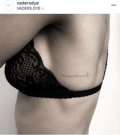 a black and white photo of a woman's stomach with the word vaderdy on it