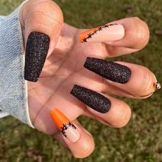 Halloween Patchwork Nails, Halloween Gonk Nails, Nails Thanksgiving Colors, Halloween Nails Inspiration, Halloween Toes Nails Design, Glitter Nails Halloween, Glitter Halloween Nails, Spooky Nail Designs, November Nails Colors