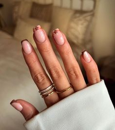 47+ Short Fall Nails For A Stunning Autumn Glow Trending Neutral Nails, Square Biab Nails Inspiration, Autumnal French Nails, Square Fall Nails Short, November Nails Ideas French Tip, Fall Nails On Natural Nails, Autumn Natural Nails, French Tip Autumn Nails, Fall French Nails Square