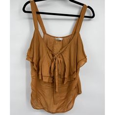 Old Navy Women's Brown Sleeveless Tank Top Tie Front Gathered Hem Size Medium New Original Price: $26.94 Ruffle Details Front Ribbon Tie Gathered Hem Sleeveless Lightweight Measurements Are Approximate And Taken With The Garment Laying Flat Pit To Pit: 15 Inches Length: 22 Inches Bundle And Save! Peplum Lace, Old Navy Womens, Small Tank Tops, High Neck Tank Top, Old Navy Maternity, Tie Dye Tank Top, Spaghetti Strap Tank Top, Plus Size Tank Tops, Old Navy Women