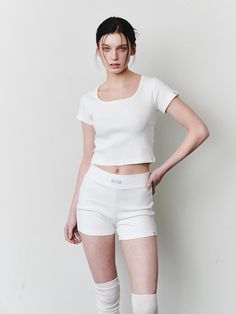 These are shorts that can be worn daily with a comfortable ribbed fabric. This is an item from the ASURA basic line with a prominent brand label on the waist and hem.- Comfortable to wear with waist banding- Brand label attached to the bottom- Contains spandex for good elasticity Stretch Athleisure Shorts For Everyday, Fitted Ribbed Bottoms For Everyday, Everyday Fitted Ribbed Bottoms, Sporty Stretch Shorts For Everyday, Fitted Shorts With Ribbed Waistband For Spring, Sporty Shorts With Ribbed Waistband For Everyday, Ribbed Summer Shorts With Short Legs, Fitted Casual Shorts For Everyday, Casual Fitted Shorts For Everyday