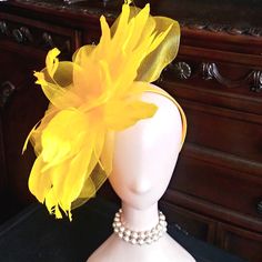 This Is Truly Stunning!!! And It Screams Glamour Style Class Sophistication Bold Boss And High Fashion! It's Unique And Fabulous! See Similar Style In My Closet With Lace Veil. #Kentucky Derby #Mother's Day #Church Elegant Feathered Headband For Summer, Feather Hair Accessories For Summer Evenings, Feather Hair Accessories For Summer Evening, Summer Party Hair Accessories With Feather Trim, Summer Evening Hair Accessories With Feathers, Fitted Feather Trim Headband For Kentucky Derby, Fitted Feather Headband For Kentucky Derby, Fitted Feather Trim Headpiece For Party, Fitted Feather Trim Headpieces For Races