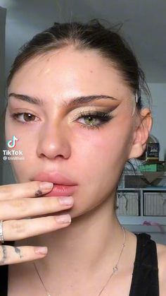 Drag Make-up, Makeup Tut, Beautiful Eye Makeup, Dope Makeup, Eye Makeup Designs, Edgy Makeup, Bold Makeup, Creative Eye Makeup, Beautiful Eye