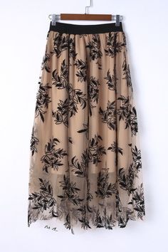 High Waist Maxi Skirt, Flowy Maxi Skirt, Flowy Maxi Skirts, High Heels Boots, High Waisted Maxi Skirt, Floral Leaves, Flowy Design, Black Maxi Skirt, Floral Maxi Skirt