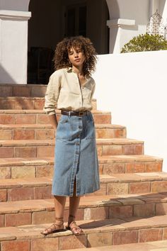 Description: Button up denim midi skirt with utilitarian front pockets Material: 100% COTTON The White Album, Natural Models, Bold Dresses, Beige Shirt, Denim Midi Skirt, Blue Skirt, Sweaters Knitwear, New Tops, Work Attire