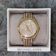 (Mk4365) Slim Runway Authentic Michael Kors Stainless Steel Gold Plated Rhinestone Watch In Original Box With All Of The Extra Links Has Been Used, Works Perfectly, No Missing Stones Flaws: Multiple Minor Scratches That Are Barely Noticeable Especially When Wearing But They Can Still Be Cleaned/Repaired (All Flaws Shown In Photos) Retail Price I Paid: $495 + Tax Michael Kors Bradshaw Watch, Tortoise Shell Watch, Slim Watches, Gold Michael Kors Watch, Rhinestone Watches, Gold Rhinestone, Michael Kors Accessories, Rose Gold Watch, Bezel Diamond