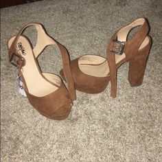 Never Worn! Trendy Suede Heels With Buckle Closure, Brown Heels, Shoes Women Heels, Shoes Heels, Super Cute, Women Shoes, Heels, Women Shopping, Color