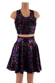 This two piece set includes a racerback crop, AND a circle cut skater skirt.  With POCKETS!  Wear them together or separately, this fabric has such a pretty multi color print, it matches with anything!Made to order, ships out within five days of purchase.Womens Sizing (See below for instructions on where measurements should be taken)XXS: Bust 29"-30" / Waist 22"-23" / Hips 30"-32"Extra Small: Bust 31"-32" / Waist 24"-25" / Hips 33"-35"Small: Bust 33"-34" / Waist 26"-28" / Hips 36"-37"Medium: Bus Racerback Top, Skirt With Pockets, A Circle, Color Print, Skirts With Pockets, Two Piece Set, Small Bust, Womens Clothing Tops, Skater Skirt