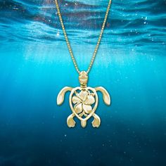 CJ-P0842-Stage Spiritual Turtle-shaped Jewelry Gift, Spiritual Turtle Shaped Jewelry Gift, Themed Jewelry, Shell Pendant, Gold Pendant Necklace, Cute Jewelry, Gold Pendant, Sea Shells, Cut Out