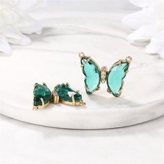 If you are from the European Union, please pay VAT, The order will be cancelled if no VAT is paid! 1.Size: 21*17 mm 2.Quantity: 10 pcs 3.Material: Brass + Real Gold Plated + Zircon If you have any questions,please contact me. Nickel-free Green Crystal Jewelry, Green Rhinestone Jewelry For Gift, Snowflake Jewelry, Crystal Snowflakes, Snowflake Pendant, Butterfly Charm, European Union, Butterfly Pendant, Brass Pendant