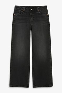 Naoki low waist loose jeans - Washed black - Monki WW Low Waisted Jeans, Leather Platform Sandals, Crop Top Outfits, Loose Jeans, Low Waisted, Baggy Jeans, Low Waist, Jeans Black, Wide Leg Trousers