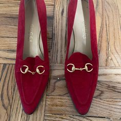 Gucci Vintage Red Suede Kitten Heels Small Stains That Can Be Removed Size 8 1/2 Shoes Gucci, Gucci Vintage, Red Suede, Gucci Shoes, Vintage Gucci, Shoes Women Heels, Kitten Heels, Shoes Heels, Gucci