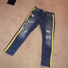 Size 32 Skinny These Pants Was Tried On Never Worn Outside Great Condition. Casual Yellow Pants With Five Pockets, Casual Yellow Mid-rise Jeans, Trendy Yellow Jeans For Streetwear, Casual Yellow Jeans For Streetwear, Casual Mid-rise Yellow Pants, Casual Yellow Mid-rise Pants, Yellow Straight Leg Denim Bottoms, Trendy Yellow Straight Leg Jeans, Casual High Rise Yellow Pants