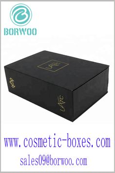 Black gift boxes with bronzing. 1500gsm gray board paper increases the hardness and thickness of the cardboard, which has a good protective effect on the product. Perfume Box Packaging, Black Perfume