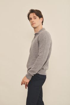 100% cashmere polo-neck sweater, unisex, made in Italy. Fitted Fine Knit Cashmere Polo Sweater, Fine Knit Cashmere Polo Sweater, Cozy Cashmere Long Sleeve Polo Sweater, Luxury Cashmere V-neck Polo Sweater, Gray Long Sleeve Polo Sweater, Casual, Stole Scarf, Union Made, Sleeveless Cardigan, Polo Neck