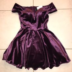 Purple Velvet, Off The Shoulder, Mini Dress. Brand New, Never Worn. Has Boning And Cups For The Bodice. Zips Up The Back. Has A Crinoline Lining And Wired Hem For Structure. So Cute!!! Make Me An Offer :) Silk Homecoming Dress, Purple Dress Short, Dresses Windsor, Dark Purple Dresses, Black Lace Bodycon Dress, Off The Shoulder Mini Dress, Red Satin Dress, Black Lace Mini Dress, Velvet Mini Dress