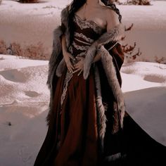 Medieval Aesthetic, Queen Aesthetic, Royalty Aesthetic, Royal Aesthetic, Old Fashion Dresses, Royal Dresses, Medieval Dress