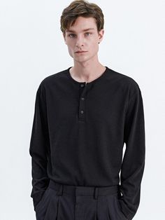 Composition : 100% cottonCountry of Origin : KOREA Casual Black Henley For Fall, Classic Cotton T-shirt, Casual Black Crew Neck Henley, Casual Black Henley With Crew Neck, Long Sleeve Tshirt, Composition, Mens Outfits, Long Sleeve, T Shirt