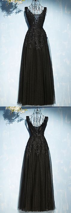 Black Sleeveless V-neck Cocktail Dress, Black Sleeveless V-neck Dress For Cocktail, Black V-neck Sleeveless Dress For Formal Occasions, Black Sleeveless V-neck Dress, Black Lace Dress Long, Trendy Dress Styles, Delicate Gown, Prom Inspiration, Lil Black