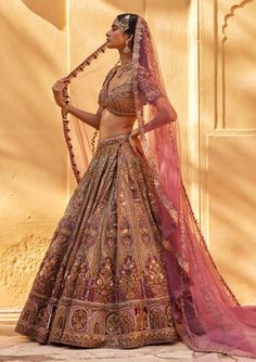 Roqa-Dusty Pink Alima Lehenga Set-INDIASPOPUP.COM Lehenga And Blouse, Wedding Reception Outfit, Chic Prom Dresses, Gold Lehenga, Reception Outfit, Desi Wedding Dresses, Indian Bridal Photos, Makeup Images, Resham Work