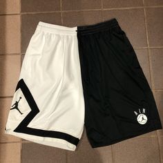 Jordan Dna Distorted Men's Basketball Shorts Black/White Size Medium Basketball Attire Men, White Athletic Shorts For Streetwear, Jordan Clothes, Nike Sweat Shorts, Jordan Shorts, Basketball Clothes, Black Athletic Shorts, Short Men Fashion, Jordan Black