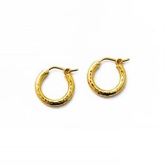 Elizabeth Locke Big Baby Hammered Hoop Earrings Everyday Hammered Huggie Earrings, Everyday Small Hoop Hammered Huggie Earrings, Everyday Small Hoop Huggie Earrings With Hammered Detail, Hammered Small Hoop Huggie Earrings, Hammered Huggie Hoop Earrings, Everyday Hammered Hoop Huggie Earrings, Hammered Gold-plated Small Hoop Earrings, Small Hammered Gold-plated Hoop Earrings, Small Gold Plated Hammered Hoop Earrings