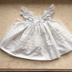 White Baby Girl’s Ruffle Dress! 3-6 Mo - Beautiful, Delicate, Feminine! 3 Button Back Closure. Gc! No Stains. Never Worn. Girls Ruffle Dress, Delicate Feminine, Kids' Dresses, Ruffle Dress, Color White, Couture, Dresses, White, Color