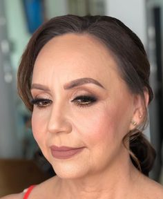 Matured Make Up, Older Bridal Makeup, Soft Glam Older Women, Bridal Makeup Older Bride, Mother Wedding Makeup