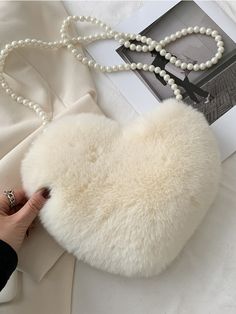 White    Faux Fur   Embellished   Women Bags Cheap Trendy White Flap Bag, Chanel Heart Bag White, Fluffy Bag, Mode Crochet, Girly Bags, Pearl Decor, Novelty Bags, Heart Bag, Fancy Bags