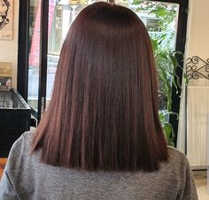 Square One Length Haircut, Solid Haircut, Square Bob, Mid Length Straight Hair, One Length Haircuts, Dark Brown Hair Balayage, Haircut For Square Face, Face Shape Hairstyles