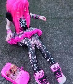 #scene #pink #emo #barbie #pocketbrat #pollypocket #osiris #black #y2k #kittie #punkie #metalmouth #skulls #toys Pink Scene Outfits, Pink Scene Aesthetic, Pink Emo Outfits, Emo Barbie, Black Scene, Pink Emo