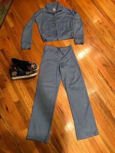 This is the perfect outfit for the cool   weather and  pair it with your latest sneaker and way you go.  This  track/jogging suit has the feel of suede. soft to the touch and light as a feather. Measurement: Jacket: Bust              34/36 inches Waist            30 inches arm inseam 19 inches Pants: Waist         28 to 30inches ( it has some elastic on the back ) Waist o Crotch  10 inches Leg inseam  31 inches Feel free to contact me with any questions!  Please see all the photos & study them f Comfy Tracksuit For Loungewear In Fall, Comfy Fall Tracksuit For Loungewear, Comfy Fall Loungewear Tracksuit, Sporty Tracksuit With Pockets For Loungewear, Comfortable Hooded Tracksuit For Fall, Fall Tracksuit For Sports In Solid Color, Sports Cotton Tracksuit, Sporty Tracksuit With Ribbed Cuffs, Solid Athleisure Tracksuit For Jogging