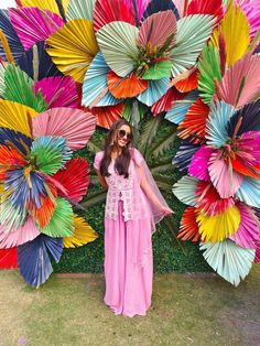 Party decor inspo, Party decor ideas, cute birthday decor ideas, birthday decor inspo, Party decor Cute Birthday Decor, Decor Ideas Birthday, Birthday Decor Ideas, Theme Carnaval, Coachella Party, Party Decor Ideas, Selfie Wall, Decoration Vitrine, Fiesta Tropical