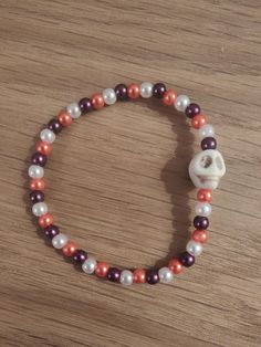 Unique handmade bracelets made with love 💕 Cute 💀 design Beaded Skull, Love Cute, Halloween Skull, Cute Design, Bead Bracelet, Handmade Bracelets, Bracelet Making, Arm Band, Cute Designs